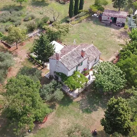 Casa Vinela * Buje