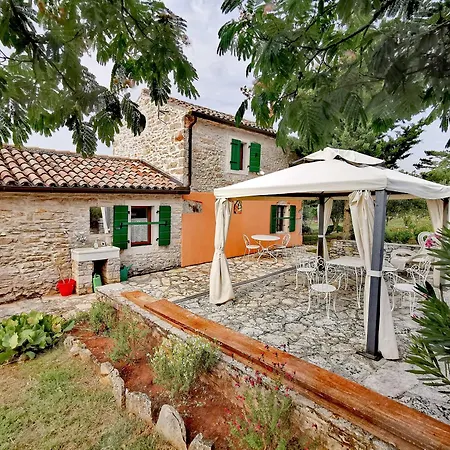 Casa Vinela